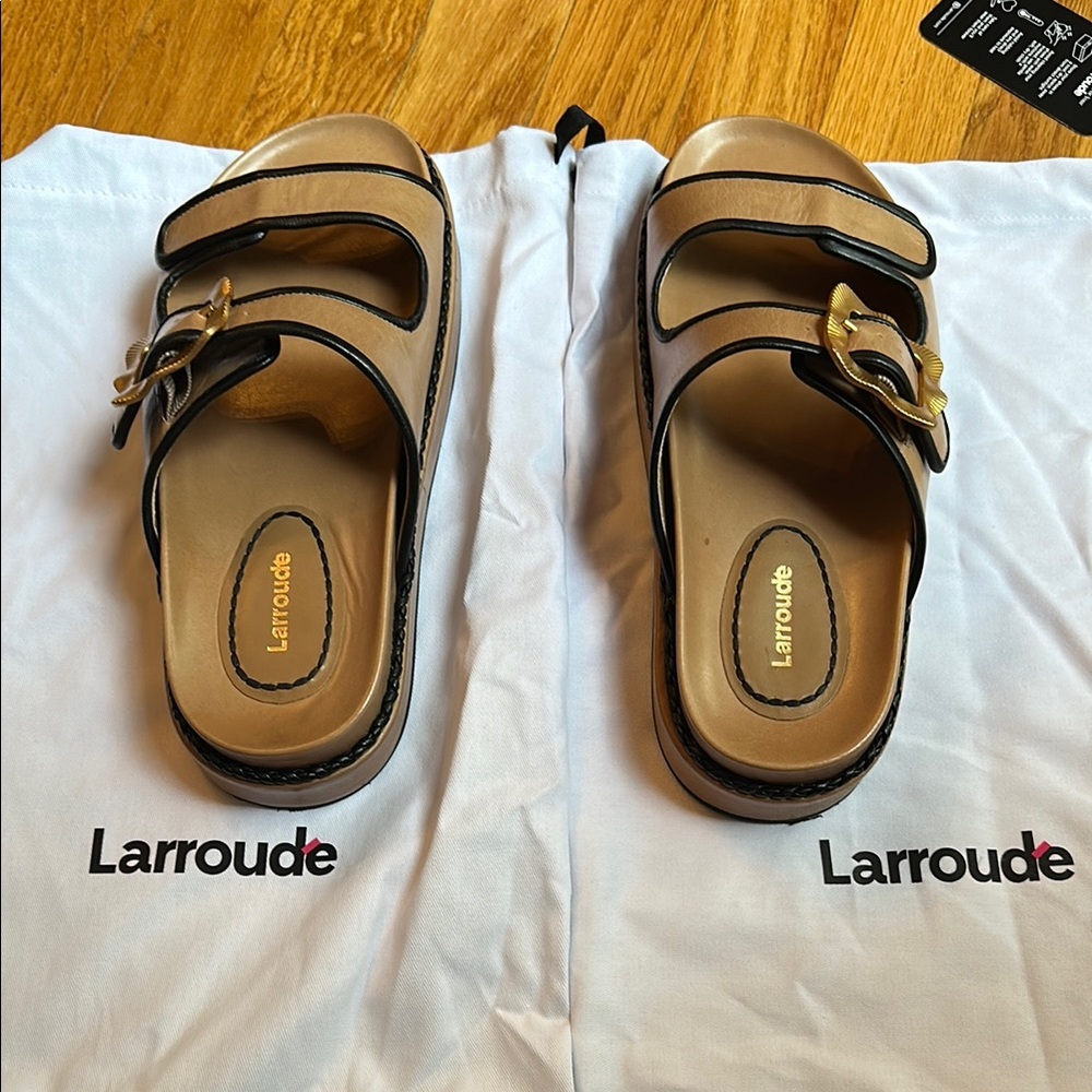 Larroudé Maui Slide